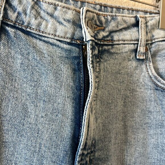 NWT High-Rise O.G. Straight Ankle Classic Blue Distressed Women's Jeans Size 20 - Picture 10 of 16